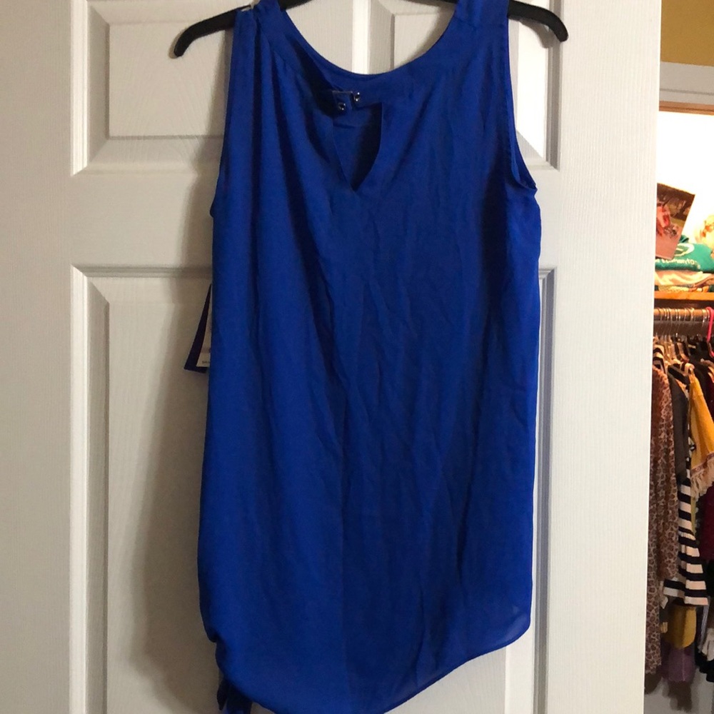 Nygard sleeveless Blue Top 6